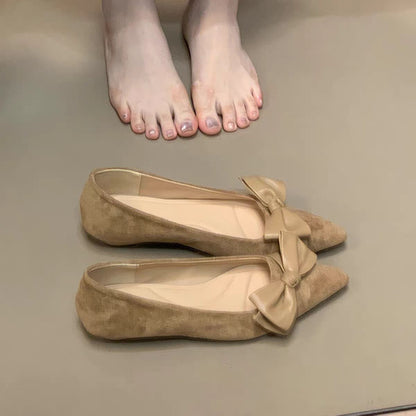 Suede Pointed-Toe Flats with Bow – Soft & Chic
