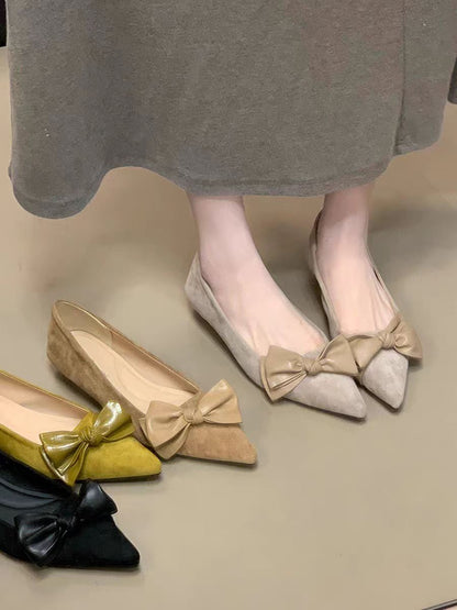 Suede Pointed-Toe Flats with Bow – Soft & Chic